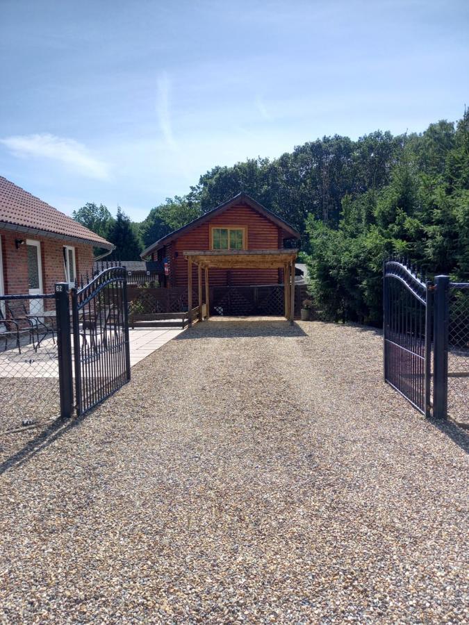 El Bosque Villa Dilsen-Stokkem Exteriör bild